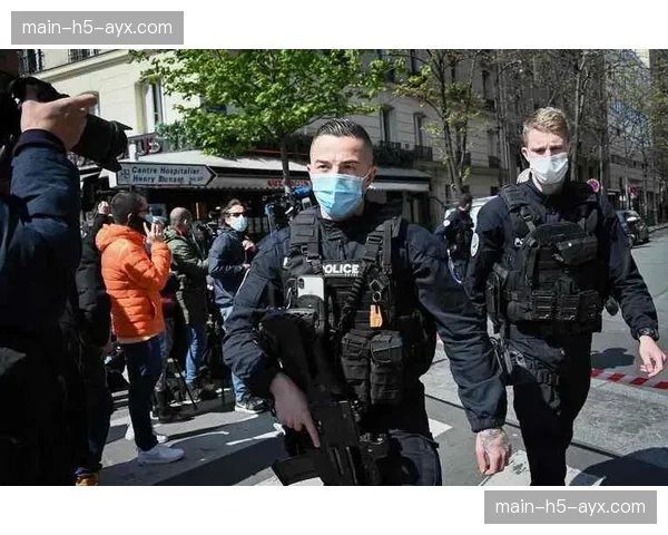 法国警方部署三千名警力，以应对巴黎夺冠可能引发的骚乱